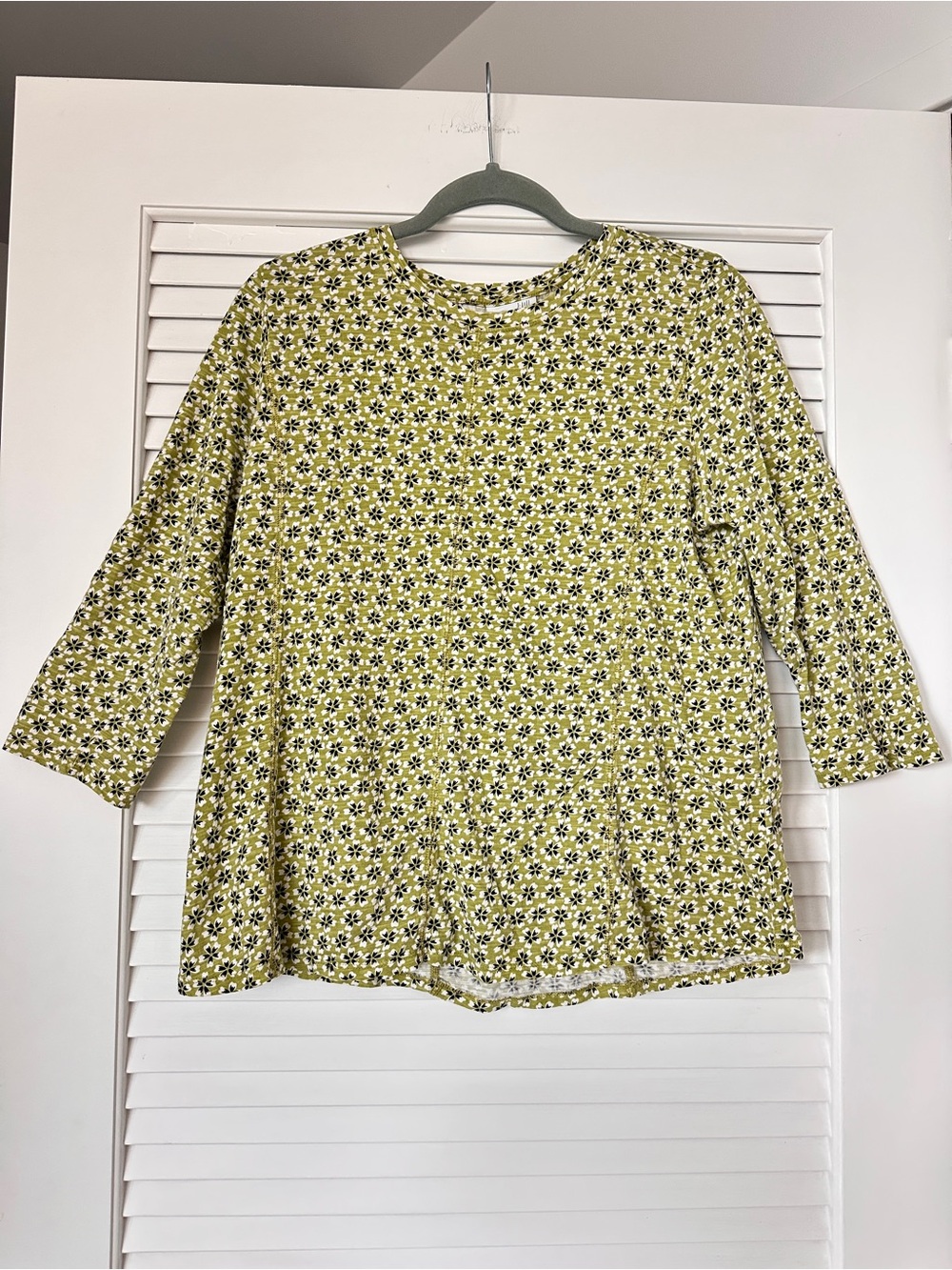 J. Jill Green Floral 3/4 Sleeve 100% Pima Cotton Center Seam Size M - Picture 1 of 16